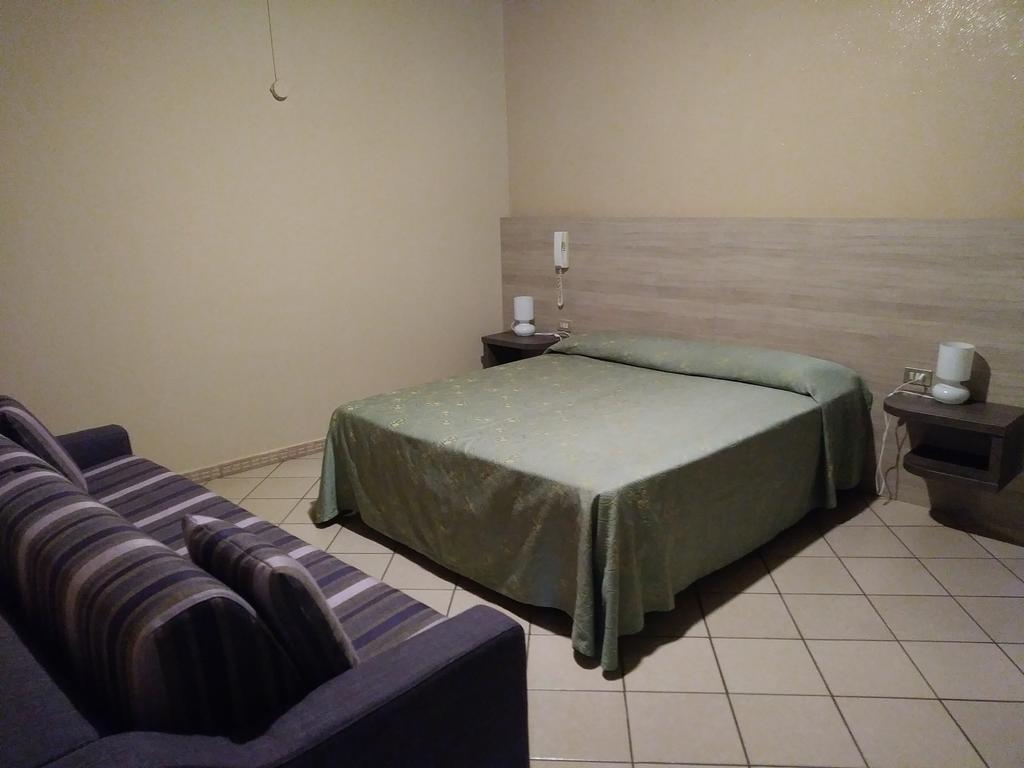 Agriturismo Corte Gaia Castiglione Delle Stiviere Exteriör bild
