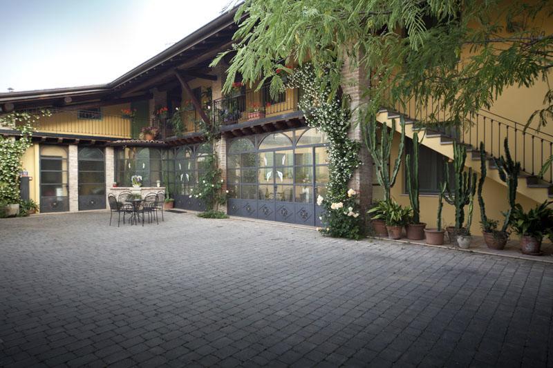 Agriturismo Corte Gaia Castiglione Delle Stiviere Exteriör bild